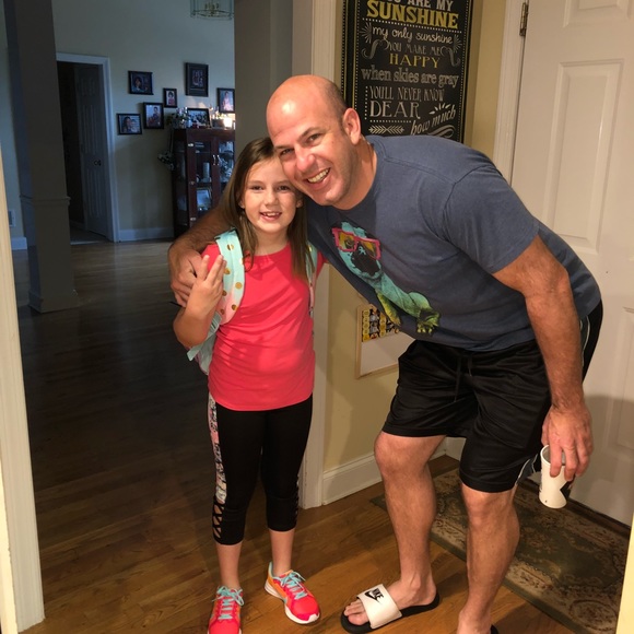 Meet your Posher, Jennifer - Picture 2 of 5